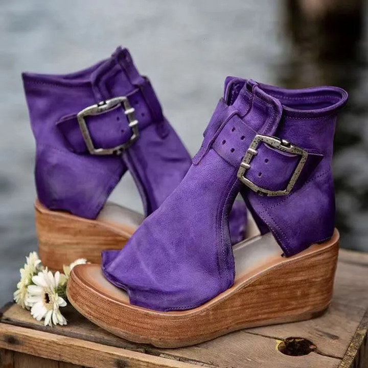 Marlyn | Women's open-toe wedge sandals with a retro-style buckle