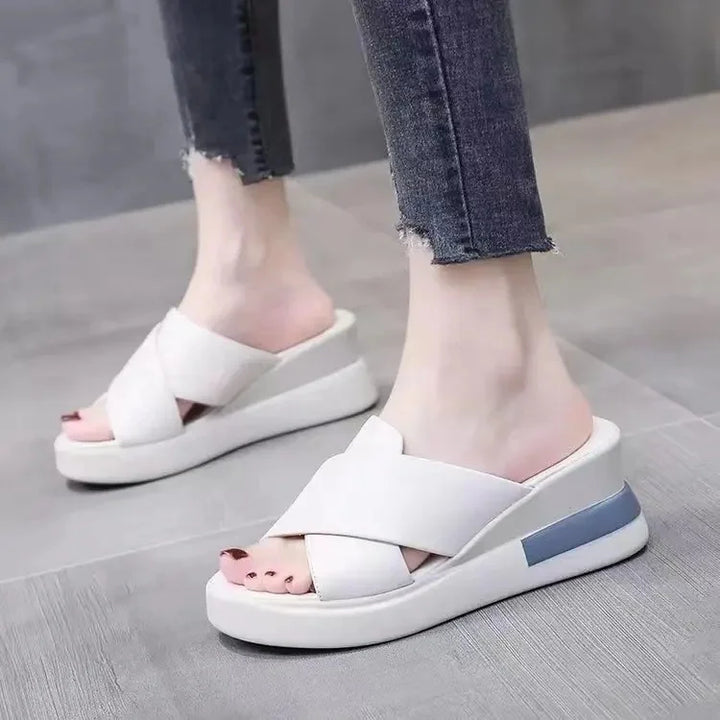 BRIELLE – PLATFORM SLIDES
