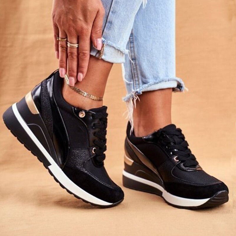 WILLA - STYLISH SNEAKERS