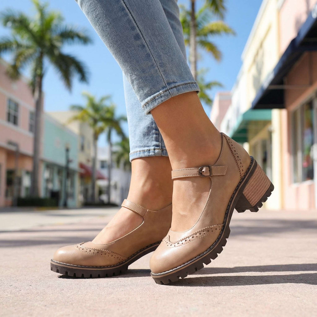 LeBlanc | Vintage Court Shoes with Strap