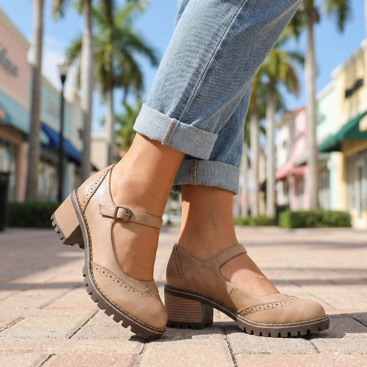 LeBlanc | Vintage Court Shoes with Strap