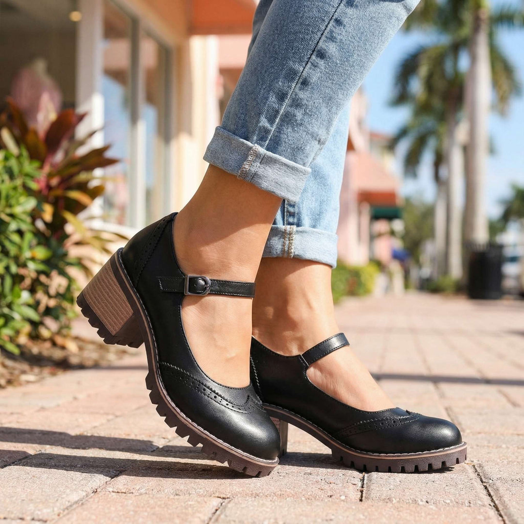 LeBlanc | Vintage Court Shoes with Strap